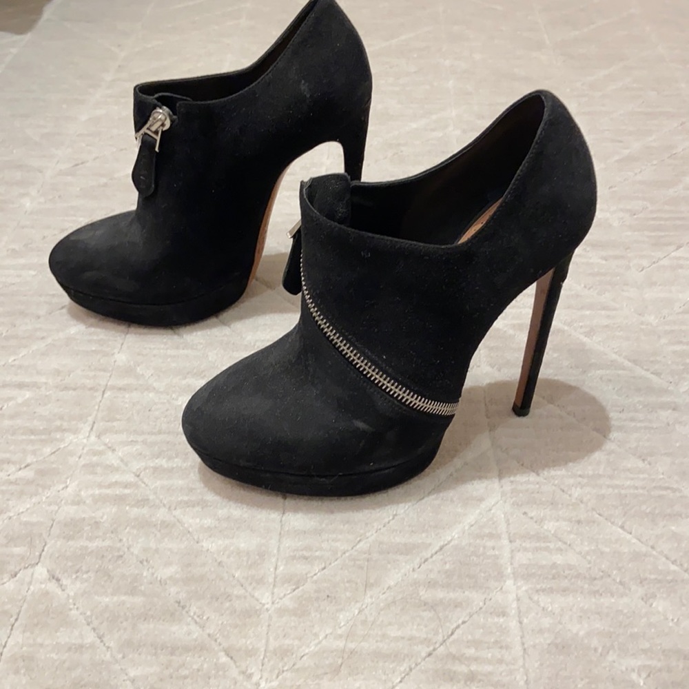 Alaia booties